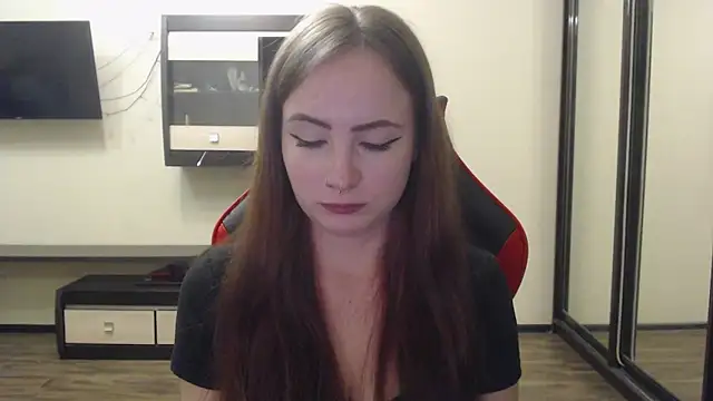 Laralianna online show from 12.23.24