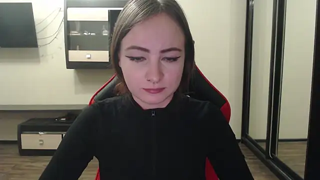 Laralianna online show from 02.09.25