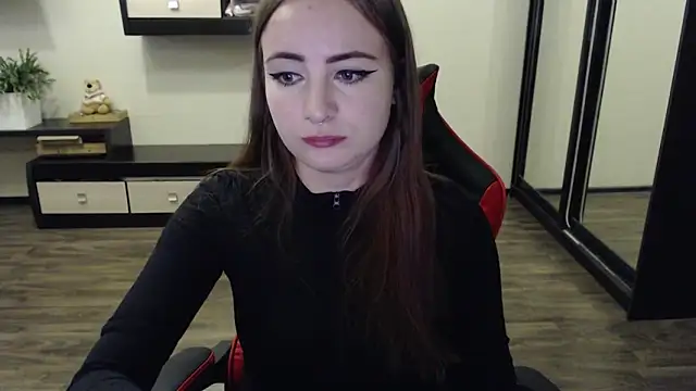 Laralianna online show from 09.14.25