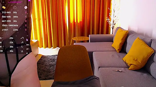  Mia Adams online show from 01.23.25