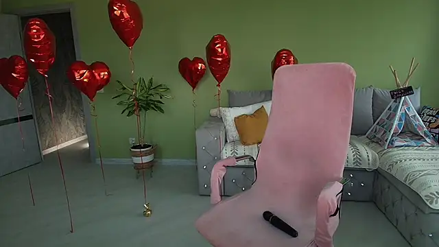 Cuddle Cat online show from 06.01.26