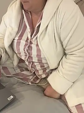 sweeti Em online show from 01.15.26