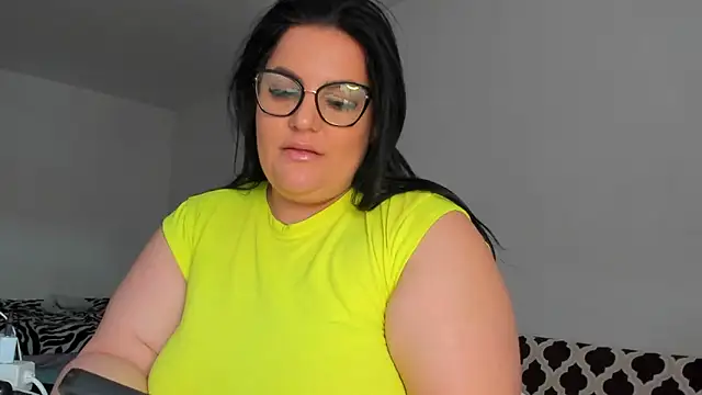 Snapshot of DaisiyWalker chatting on 03.16.25 DaisiyWalker online show from 03.16.25