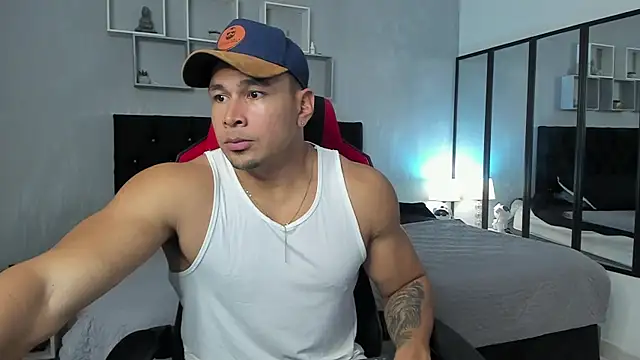 tyler hank01 online show from 10.10.25