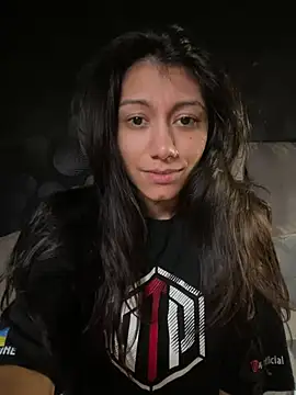 Snapshot of Kiscsillagg chatting on 01.20.25 Kiscsillagg online show from 01.20.25