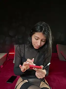 Snapshot of Kiscsillagg chatting on 02.15.25 Kiscsillagg online show from 02.15.25