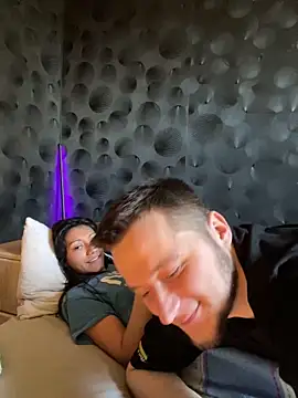 Snapshot of Kiscsillagg chatting on 03.21.25 Kiscsillagg online show from 03.21.25