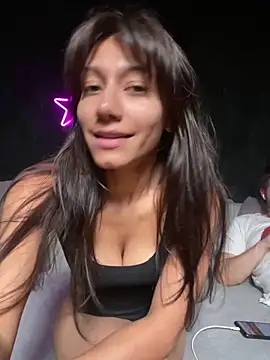 Snapshot of Kiscsillagg chatting on 10.04.25 Kiscsillagg online show from 10.04.25