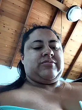 Snapshot of Monseratte21 chatting on 01.28.25 Monseratte21 online show from 01.28.25