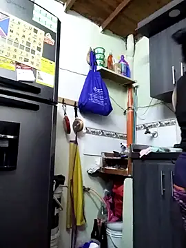 Snapshot of Monseratte21 chatting on 02.05.25 Monseratte21 online show from 02.05.25