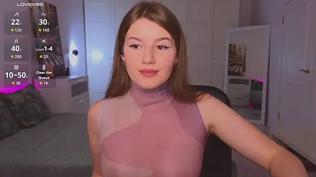 Snapshot of alwaysfrida chatting on 12.18.25 alwaysfrida online show from 12.18.25