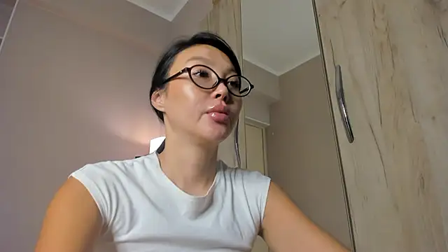 Snapshot of keiko_hot chatting on 06.09.26 keiko hot online show from 06.09.26