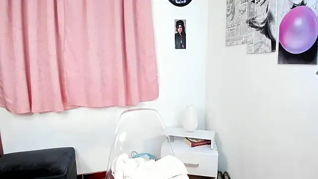 Snapshot of melisa_es chatting on 03.06.25 melisa es online show from 03.06.25