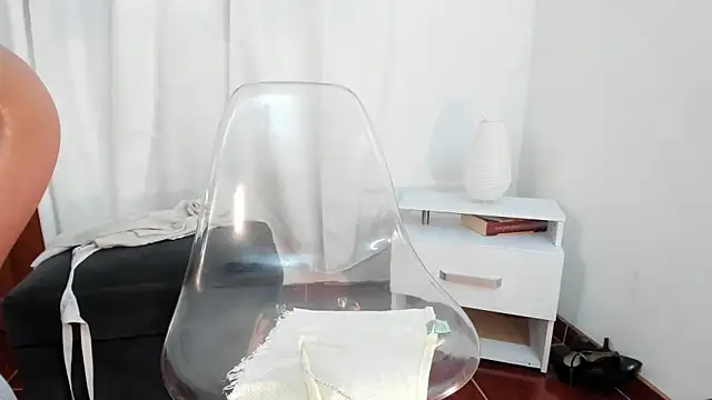 Snapshot of melisa_es chatting on 03.15.25 melisa es online show from 03.15.25