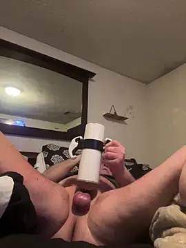 Snapshot of twotonetommyme chatting on 02.02.26 twotonetommyme online show from 02.02.26