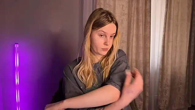 Chanel Gill online show from 01.13.25