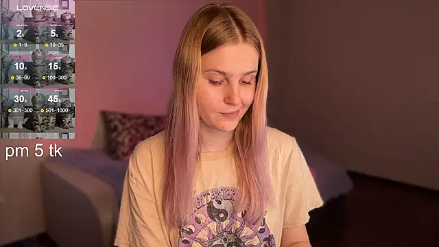 Chanel Gill online show from 01.30.25