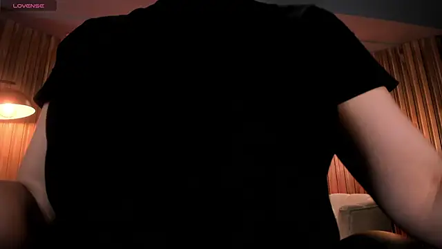 Snapshot of JennaOlsonX chatting on 02.26.25 JennaOlsonX online show from 02.26.25