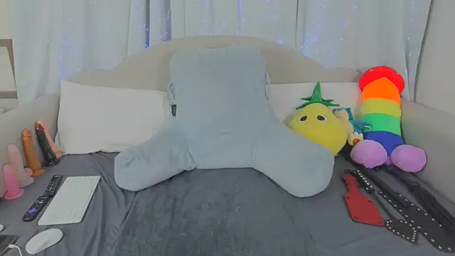 MeghanXO online show from 04.19.26