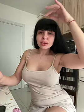 Snapshot of Scarlett-Dream chatting on 03.17.25 Scarlett-Dream online show from 03.17.25
