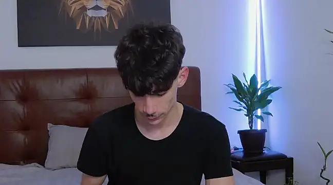 Snapshot of DanielCrush1 chatting on 02.13.25 DanielCrush1 online show from 02.13.25