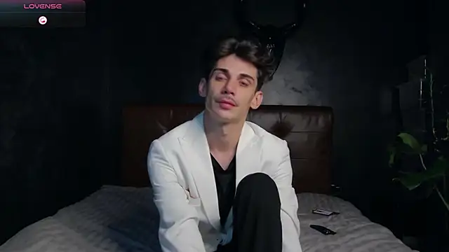 DanielCrush1 online show from 11.14.25