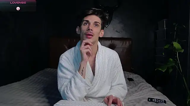 DanielCrush1 online show from 11.19.25