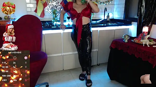 Snapshot of Myrnasexxx chatting on 12.28.24 Myrnasexxx online show from 12.28.24