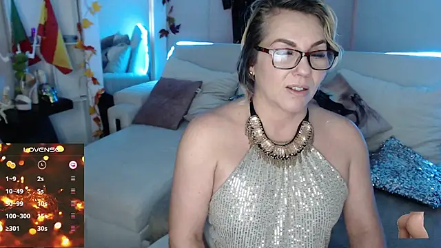 Snapshot of Myrnasexxx chatting on 01.14.25 Myrnasexxx online show from 01.14.25