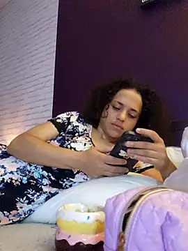 Snapshot of RuggyRackz chatting on 10.08.25 RuggyRackz online show from 10.08.25