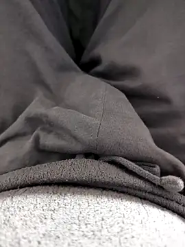 Elixire1 online show from 11.18.25