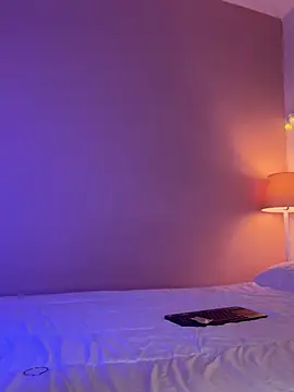 GabriSaenz online show from 12.26.24