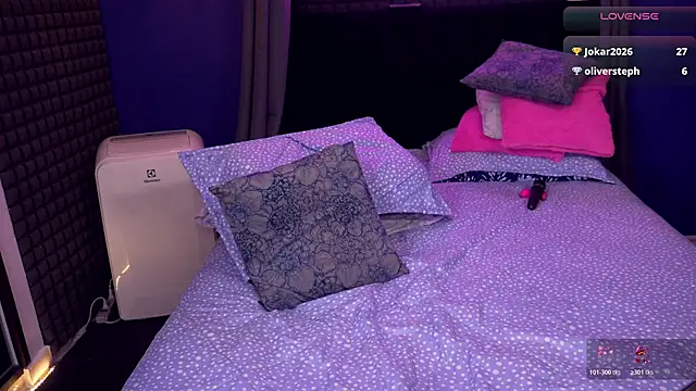 bull vixen2001 online show from 02.21.26