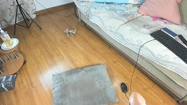 mia choo online show from 02.10.25