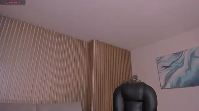 ErikaBenz  online show from 02.13.26