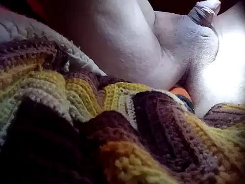 Snapshot of jas319593 chatting on 12.04.25 jas319593 online show from 12.04.25