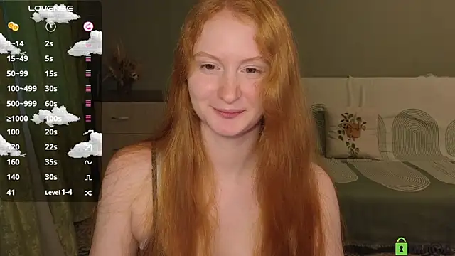 Snapshot of astoria_ross_ chatting on 09.25.25 astoria ross online show from 09.25.25