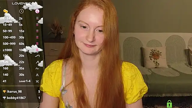 Snapshot of astoria_ross_ chatting on 11.20.25 astoria ross online show from 11.20.25