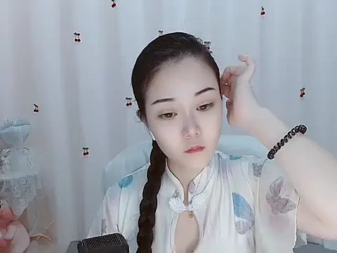 Snapshot of Angel-C chatting on 10.24.25 Angel-C online show from 10.24.25