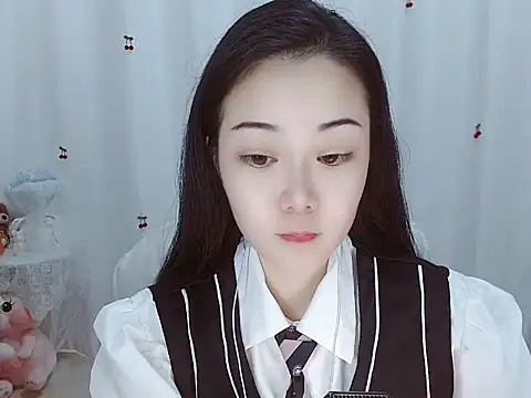 Snapshot of Angel-C chatting on 10.28.25 Angel-C online show from 10.28.25