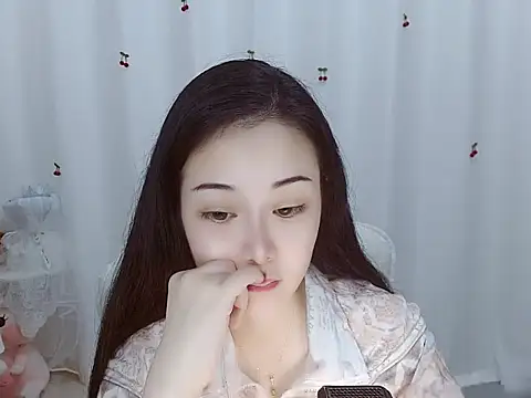 Snapshot of Angel-C chatting on 11.02.25 Angel-C online show from 11.02.25