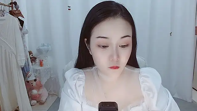 Snapshot of Angel-C chatting on 11.27.25 Angel-C online show from 11.27.25