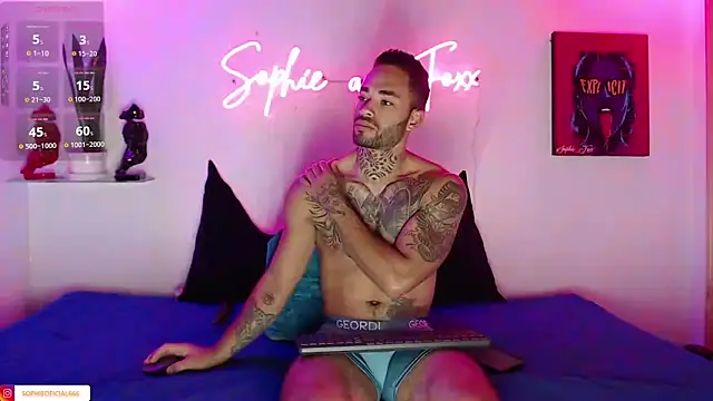 Snapshot of SophieFoxx17 chatting on 03.04.25 SophieFoxx17 online show from 03.04.25