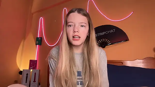 Snapshot of -veranito- chatting on 11.22.25 -veranito- online show from 11.22.25