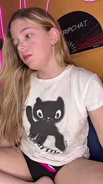 Snapshot of -veranito- chatting on 11.27.25 -veranito- online show from 11.27.25