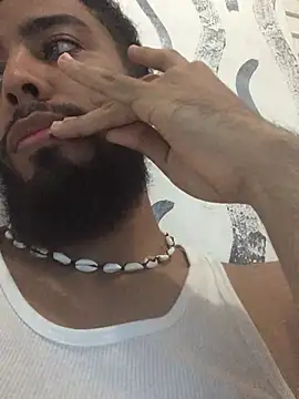 Snapshot of Alessandro__Rossi chatting on 12.13.24 Alessandro  Rossi online show from 12.13.24