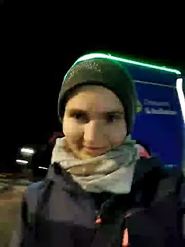 Snapshot of AnnualSunrise chatting on 12.21.24 AnnualSunrise online show from 12.21.24