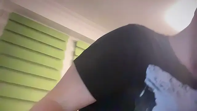 Snapshot of AnnualSunrise chatting on 12.16.25 AnnualSunrise online show from 12.16.25