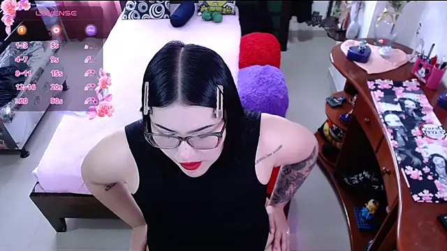 lufek23 online show from 02.28.25