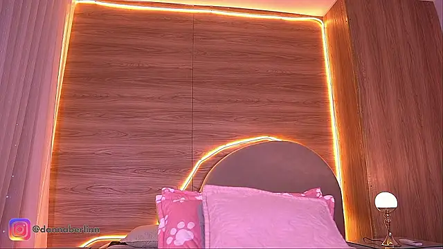 danna berlin  online show from 03.29.26